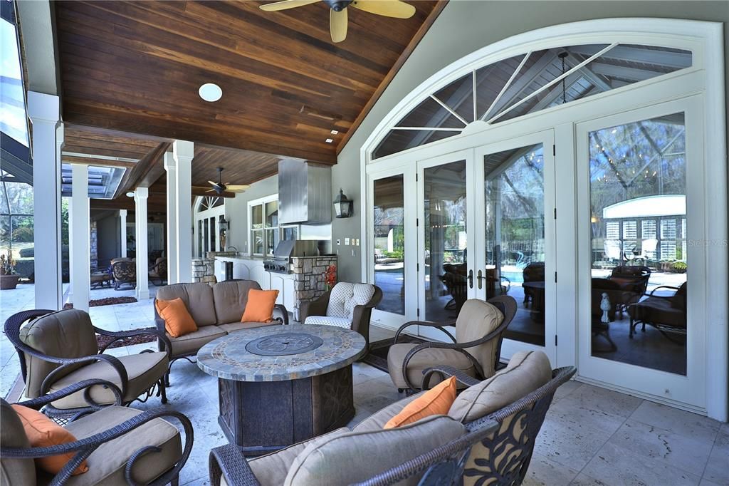 En Venta: $2,297,000 (3 camas, 3 baños, 5040 Pies cuadrados)