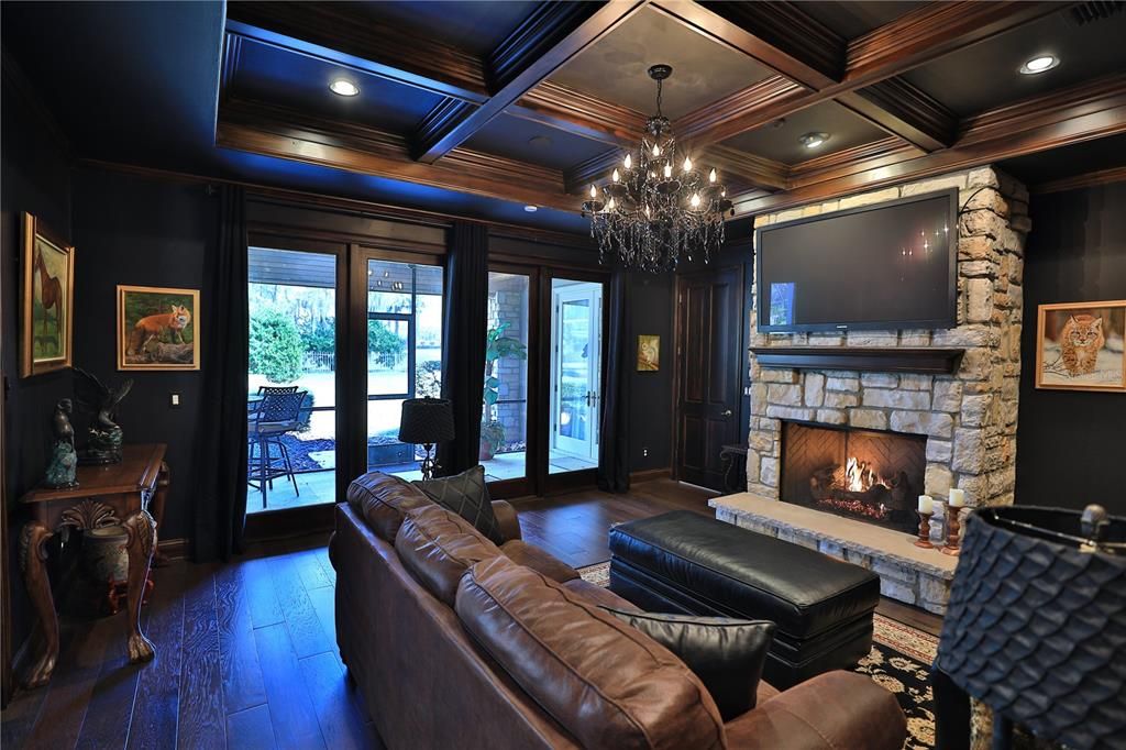 En Venta: $2,297,000 (3 camas, 3 baños, 5040 Pies cuadrados)