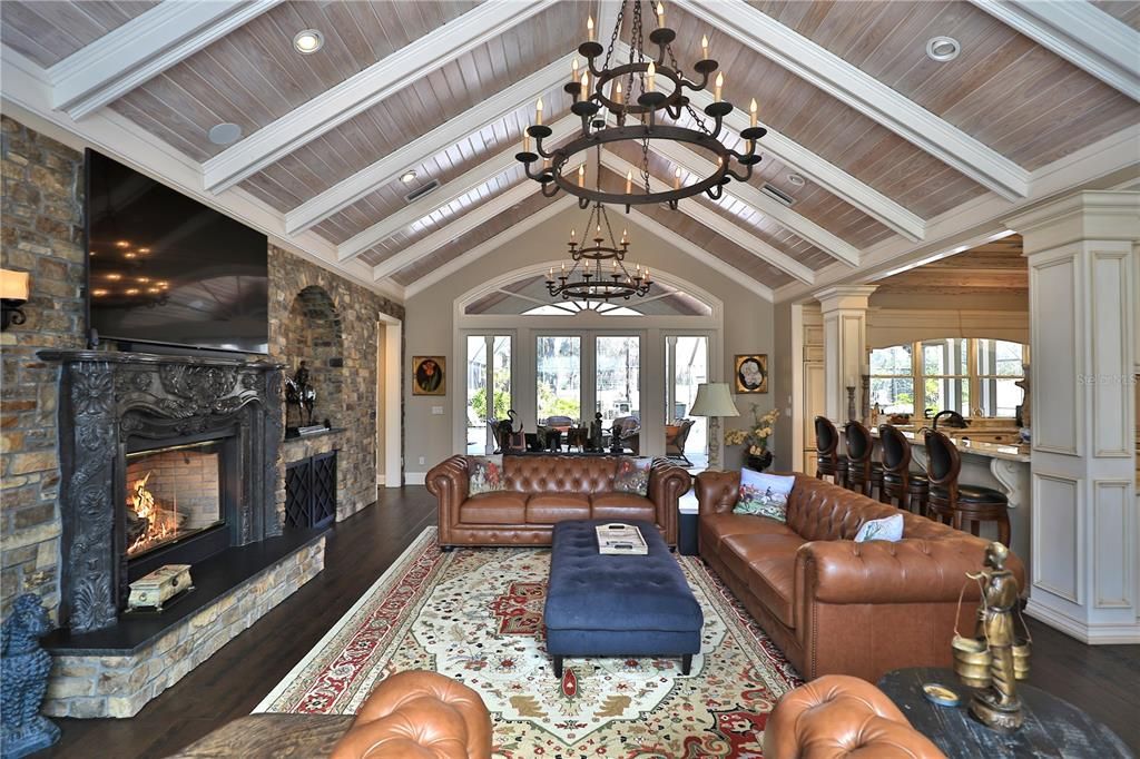 En Venta: $2,297,000 (3 camas, 3 baños, 5040 Pies cuadrados)
