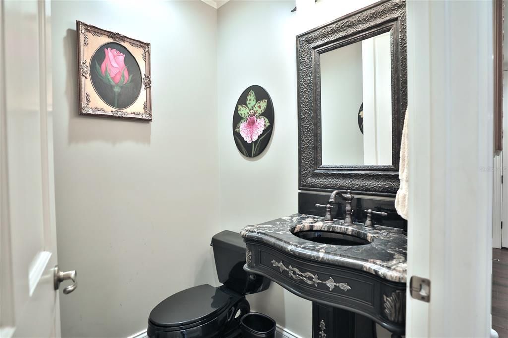 En Venta: $2,297,000 (3 camas, 3 baños, 5040 Pies cuadrados)