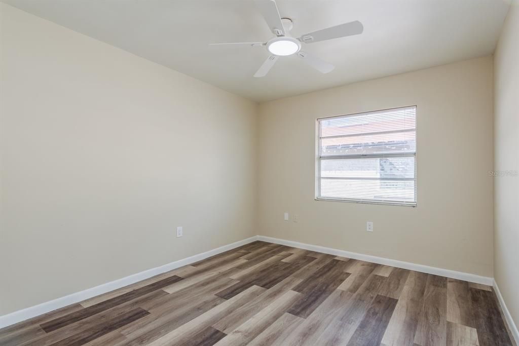 Active With Contract: $3,000 (3 beds, 2 baths, 1466 Square Feet)