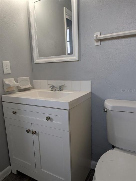 Active With Contract: $249,900 (3 beds, 2 baths, 1224 Square Feet)