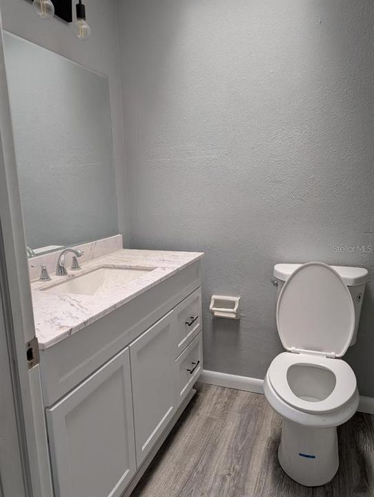 Active With Contract: $249,900 (3 beds, 2 baths, 1224 Square Feet)