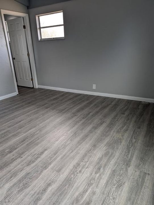 Active With Contract: $249,900 (3 beds, 2 baths, 1224 Square Feet)