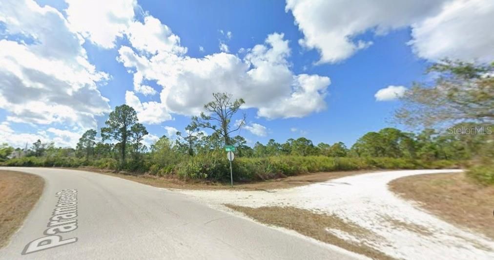 На продажу: $23,000 (0.25 acres)