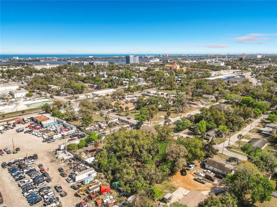 En Venta: $137,000 (0.49 acres)