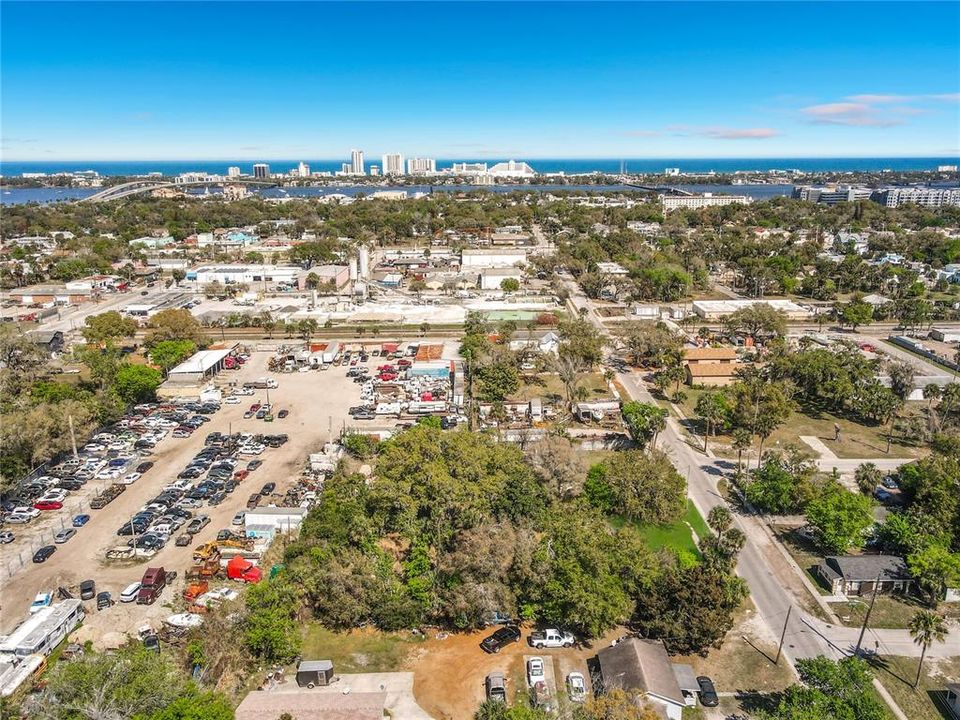 En Venta: $137,000 (0.49 acres)