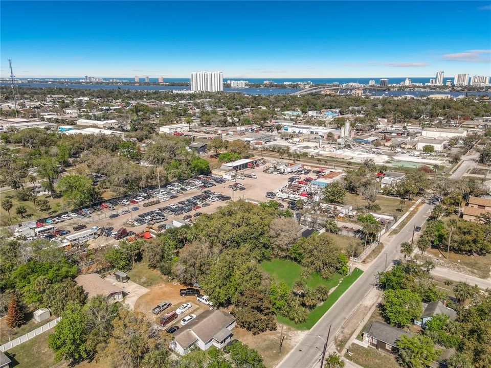 En Venta: $137,000 (0.49 acres)