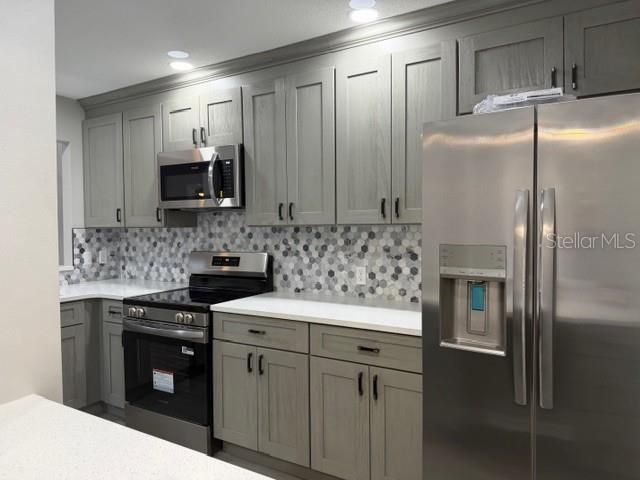 For Sale: $239,000 (2 beds, 2 baths, 1470 Square Feet)