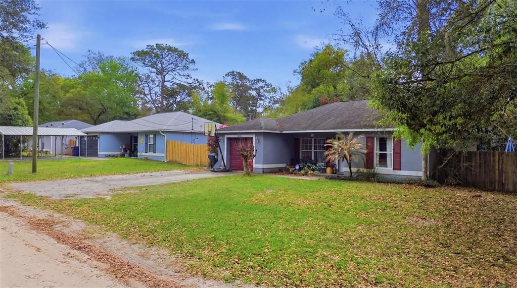 For Sale: $275,000 (3 beds, 2 baths, 1190 Square Feet)