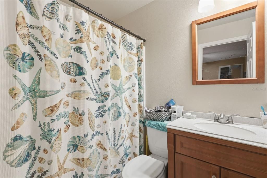 For Sale: $275,000 (3 beds, 2 baths, 1190 Square Feet)