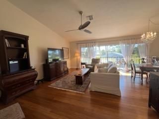 En Venta: $269,000 (2 camas, 2 baños, 1265 Pies cuadrados)