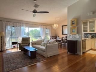 En Venta: $269,000 (2 camas, 2 baños, 1265 Pies cuadrados)