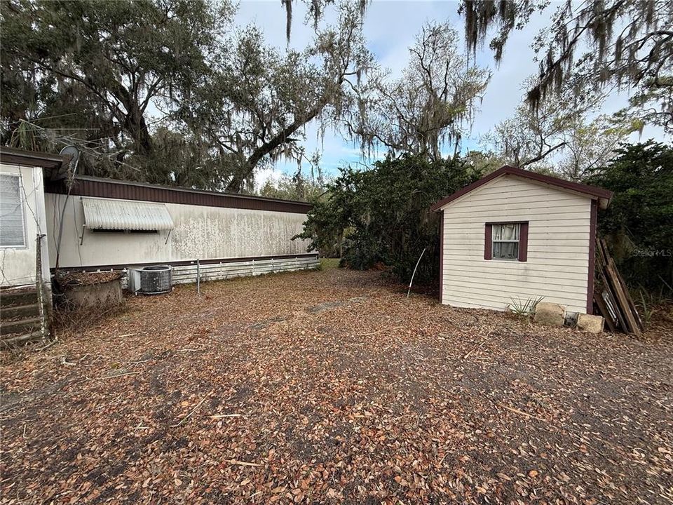 For Sale: $144,999 (2 beds, 2 baths, 1015 Square Feet)