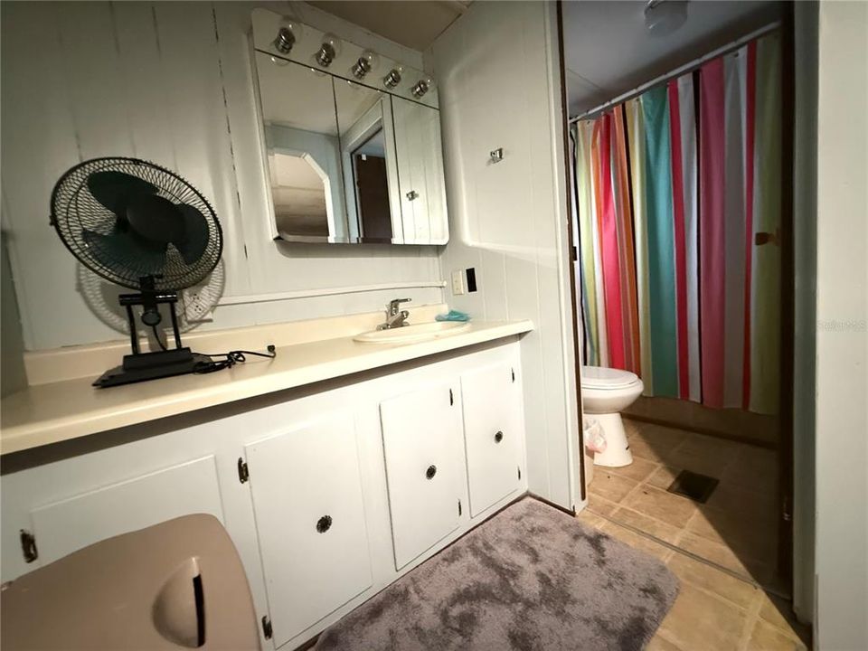 For Sale: $144,999 (2 beds, 2 baths, 1015 Square Feet)
