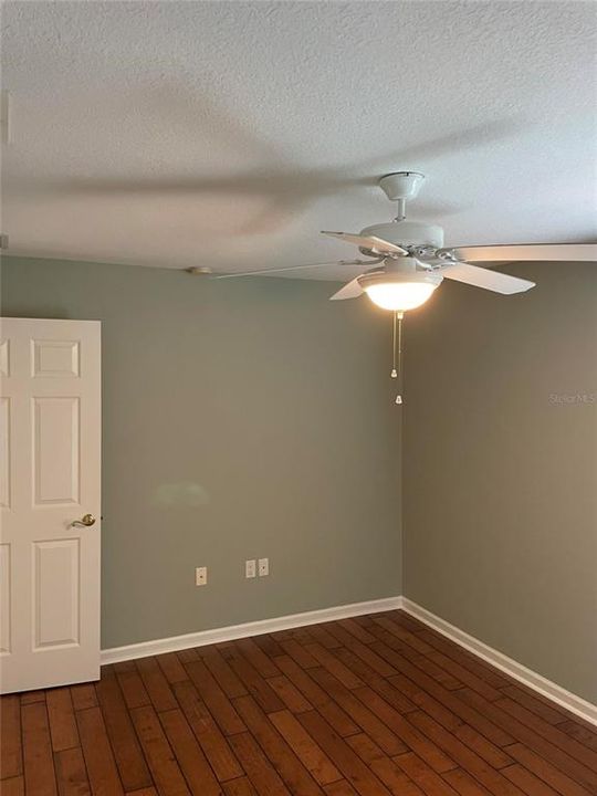 For Sale: $325,000 (2 beds, 2 baths, 1647 Square Feet)