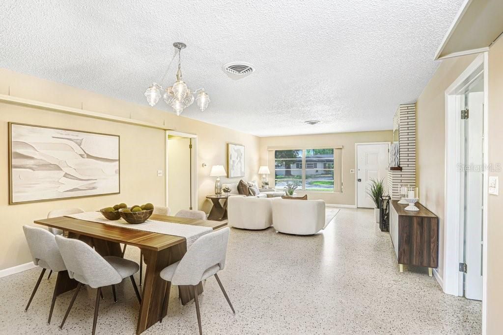 Activo con contrato: $415,000 (3 camas, 2 baños, 1956 Pies cuadrados)