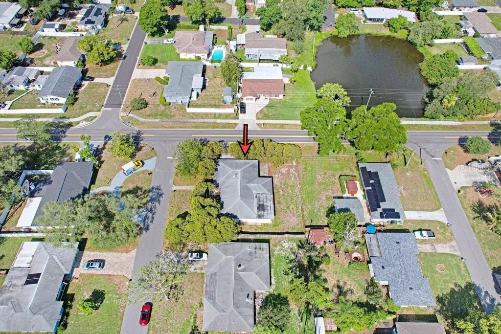 Activo con contrato: $415,000 (3 camas, 2 baños, 1956 Pies cuadrados)
