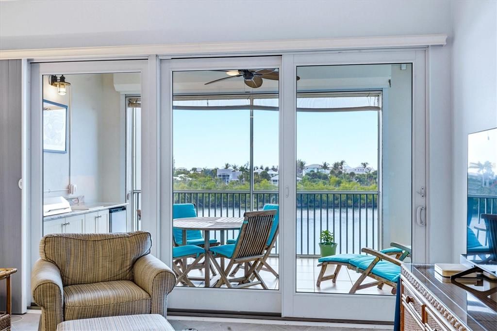 For Sale: $599,000 (2 beds, 2 baths, 1688 Square Feet)
