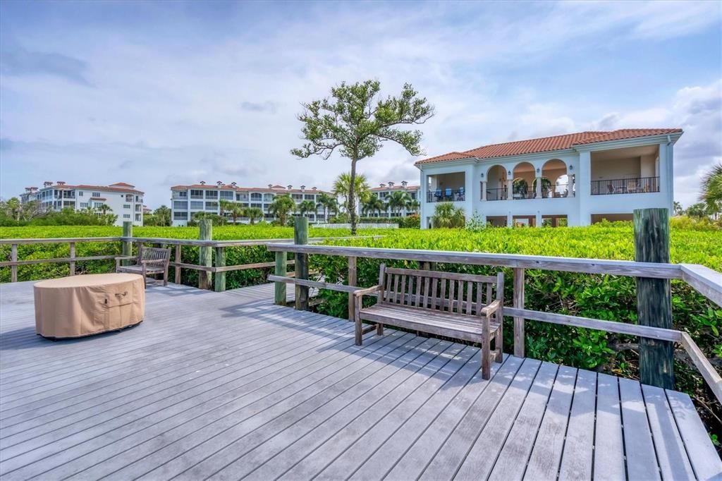 For Sale: $599,000 (2 beds, 2 baths, 1688 Square Feet)