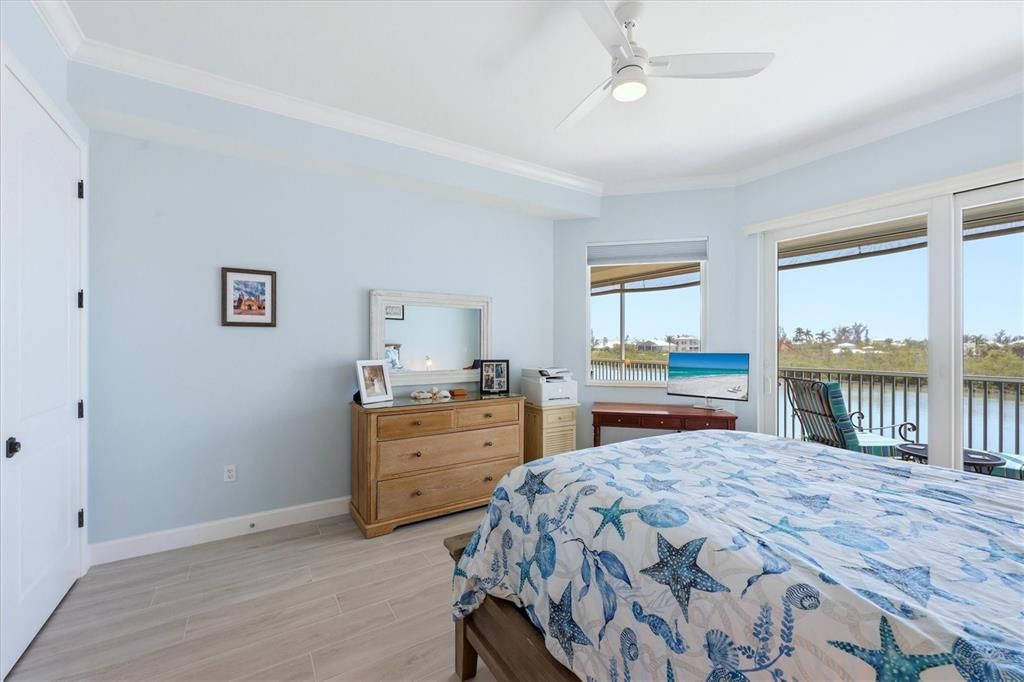 For Sale: $599,000 (2 beds, 2 baths, 1688 Square Feet)