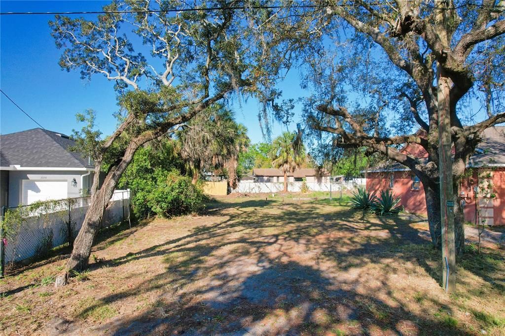 En Venta: $114,900 (0.14 acres)