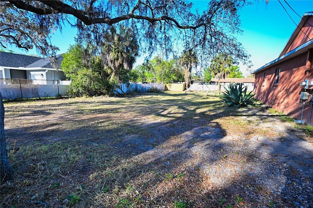 En Venta: $114,900 (0.14 acres)