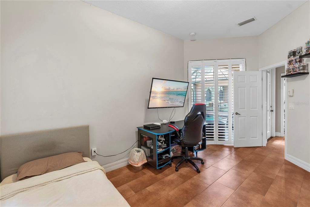 En Venta: $595,000 (3 camas, 3 baños, 1840 Pies cuadrados)