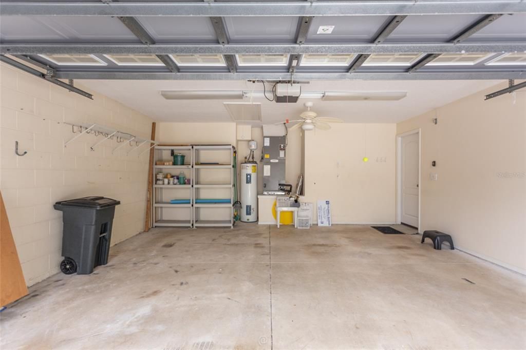 For Sale: $262,000 (3 beds, 2 baths, 1369 Square Feet)