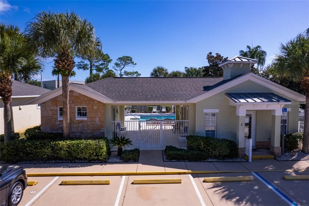 For Sale: $262,000 (3 beds, 2 baths, 1369 Square Feet)