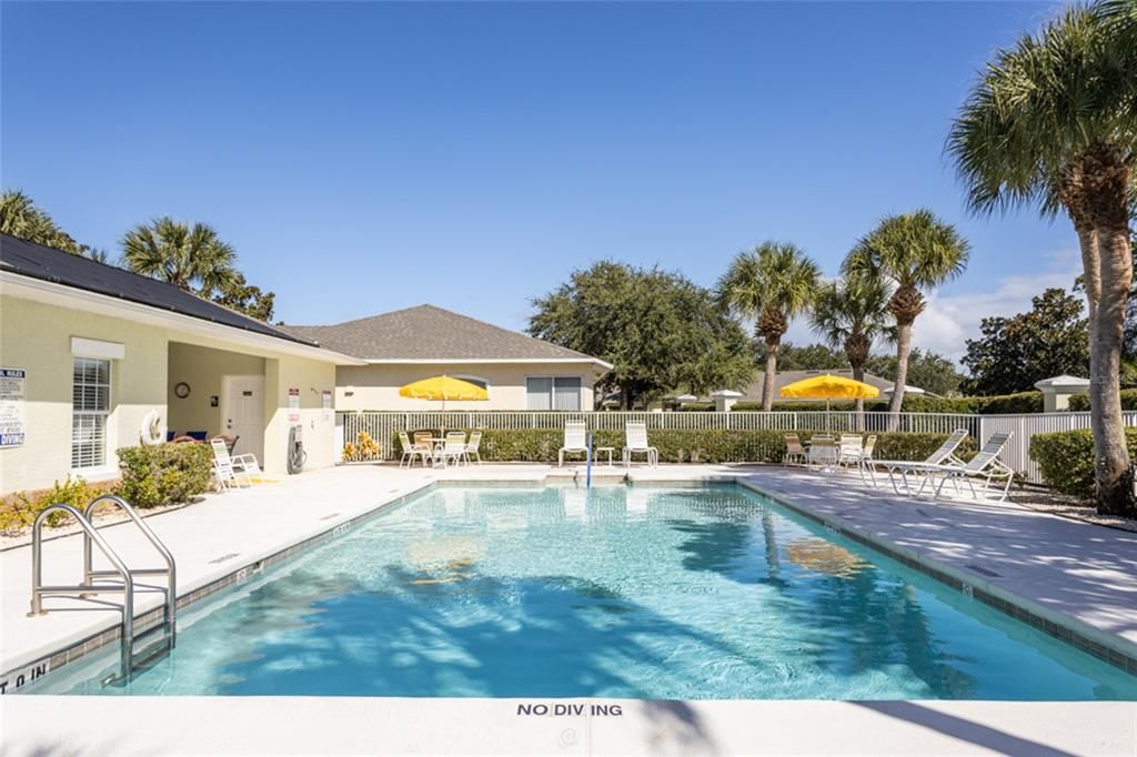 For Sale: $262,000 (3 beds, 2 baths, 1369 Square Feet)
