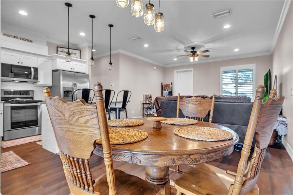 For Sale: $440,000 (3 beds, 2 baths, 1400 Square Feet)