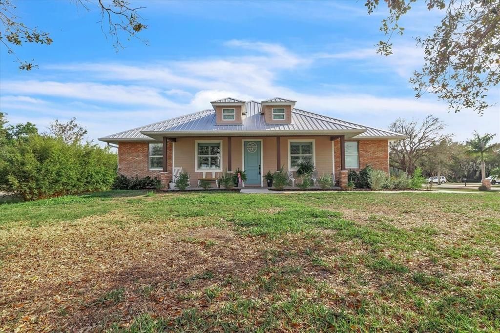 For Sale: $440,000 (3 beds, 2 baths, 1400 Square Feet)