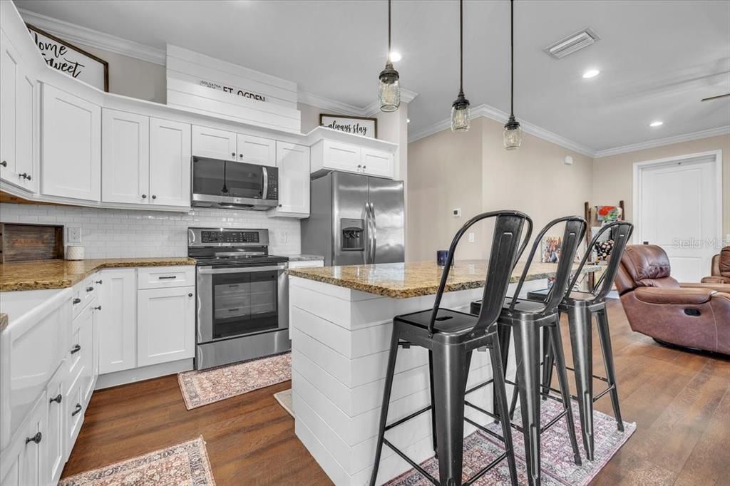 For Sale: $440,000 (3 beds, 2 baths, 1400 Square Feet)