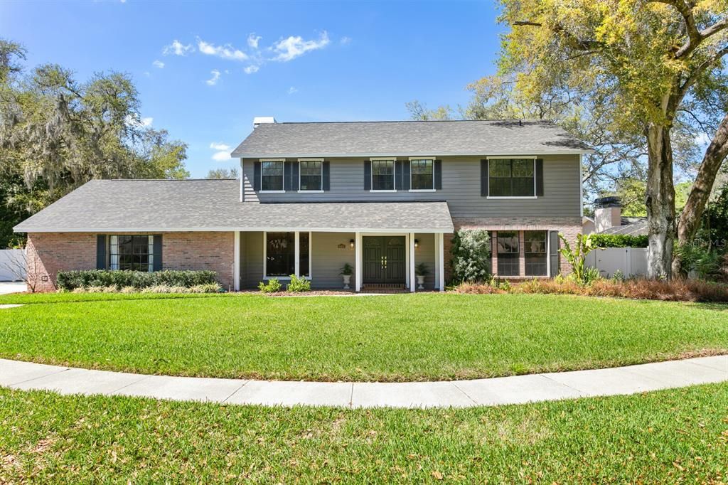 Activo con contrato: $725,000 (4 camas, 3 baños, 2964 Pies cuadrados)