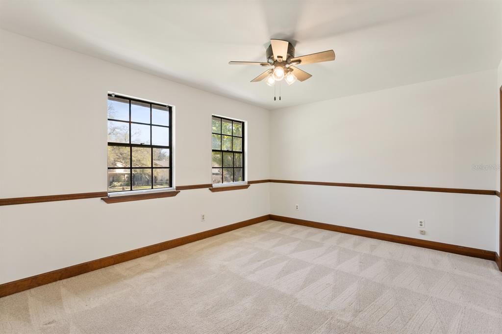 Activo con contrato: $725,000 (4 camas, 3 baños, 2964 Pies cuadrados)