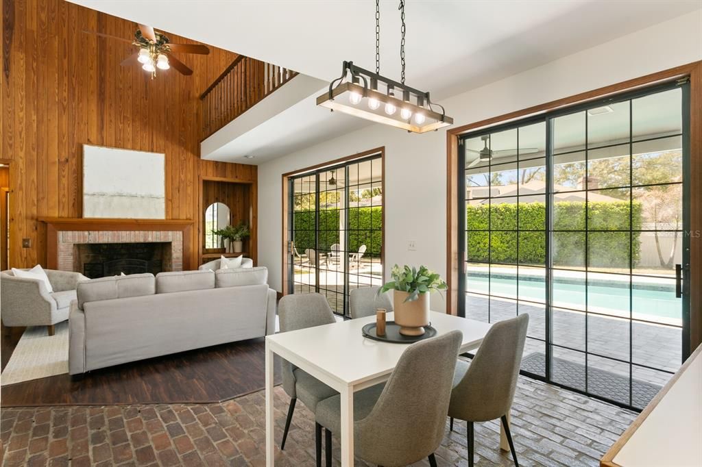Activo con contrato: $725,000 (4 camas, 3 baños, 2964 Pies cuadrados)