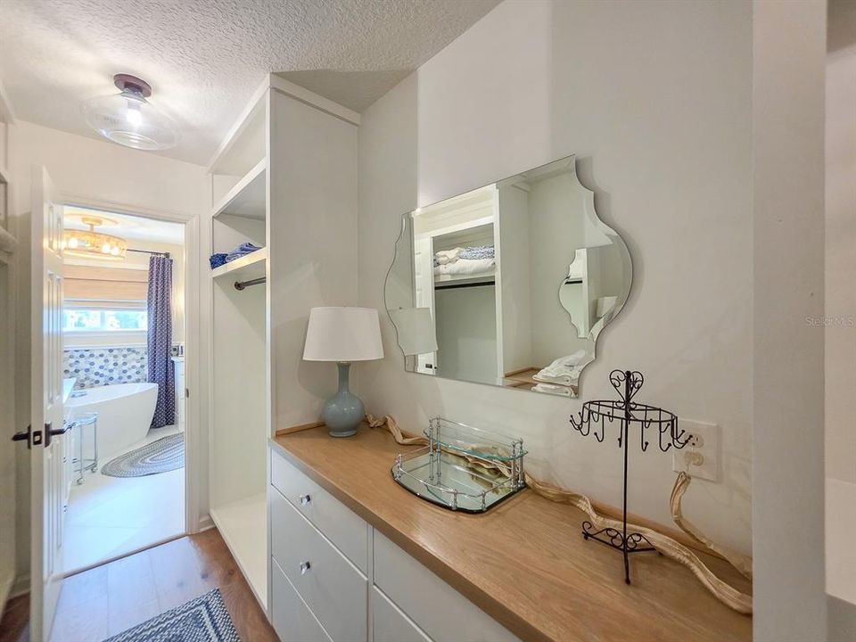 На продажу: $1,100,000 (3 спален, 3 ванн, 3031 Квадратных фут)