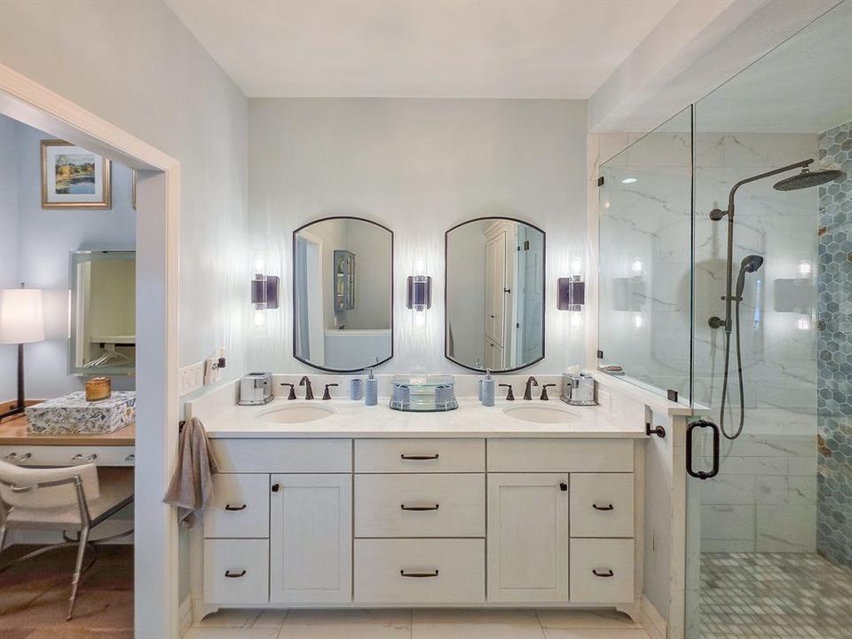 На продажу: $1,100,000 (3 спален, 3 ванн, 3031 Квадратных фут)