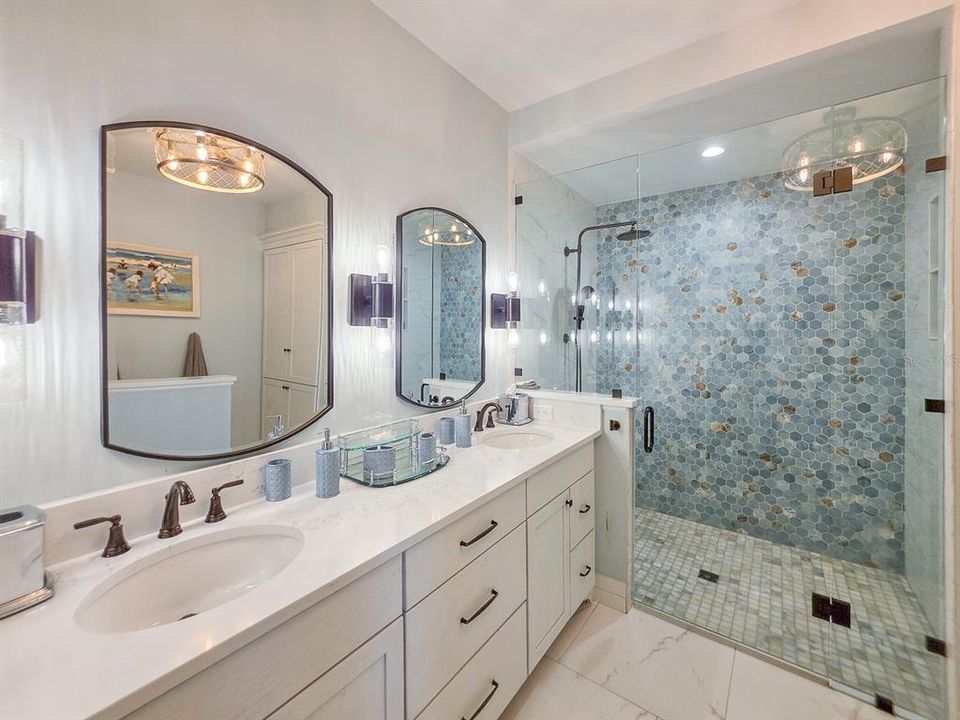 На продажу: $1,100,000 (3 спален, 3 ванн, 3031 Квадратных фут)