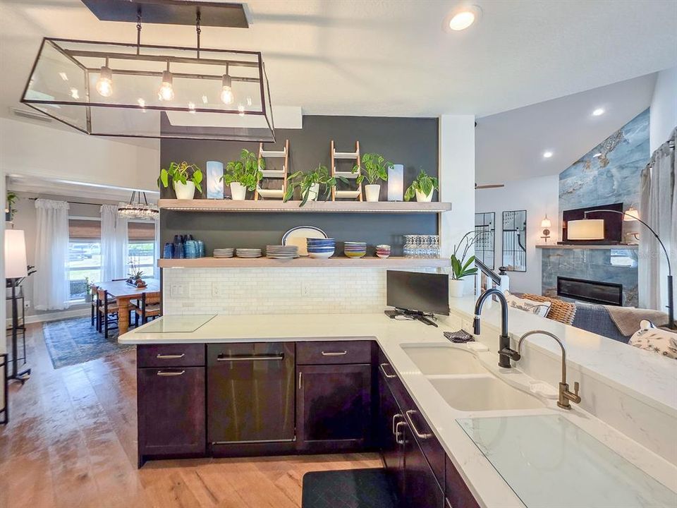 На продажу: $1,100,000 (3 спален, 3 ванн, 3031 Квадратных фут)