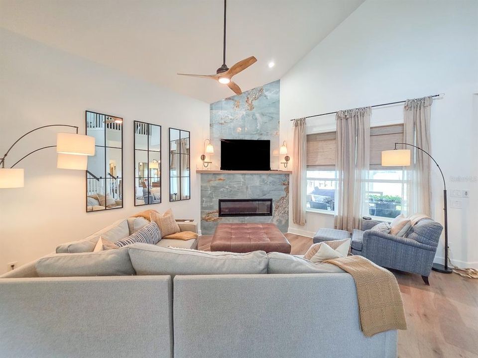 На продажу: $1,100,000 (3 спален, 3 ванн, 3031 Квадратных фут)