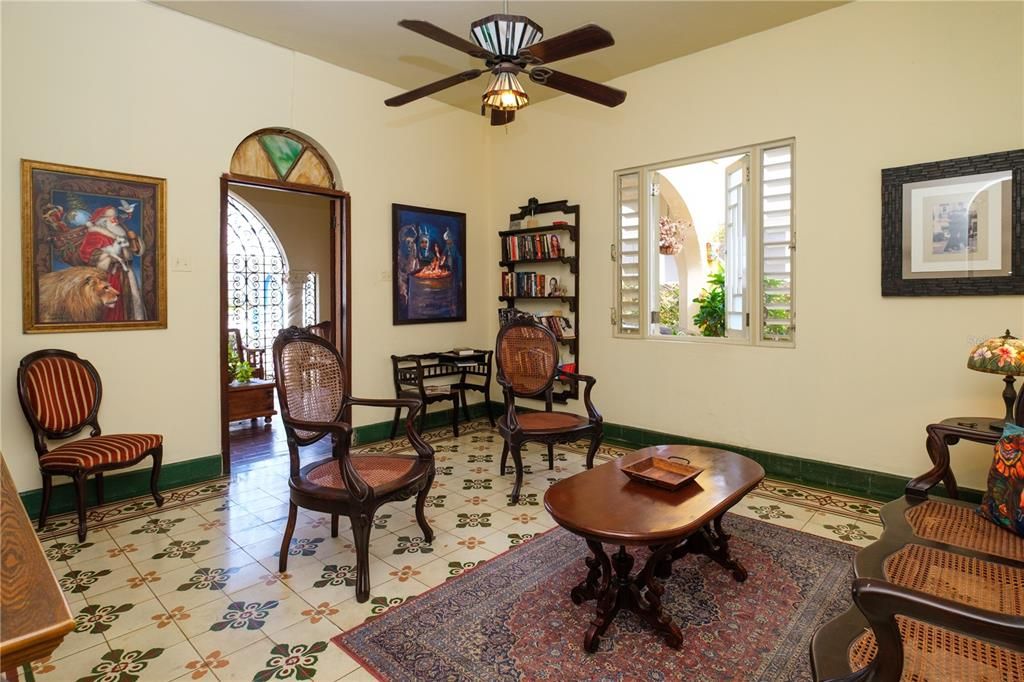 For Sale: $2,350,000 (8 beds, 5 baths, 5553 Square Feet)