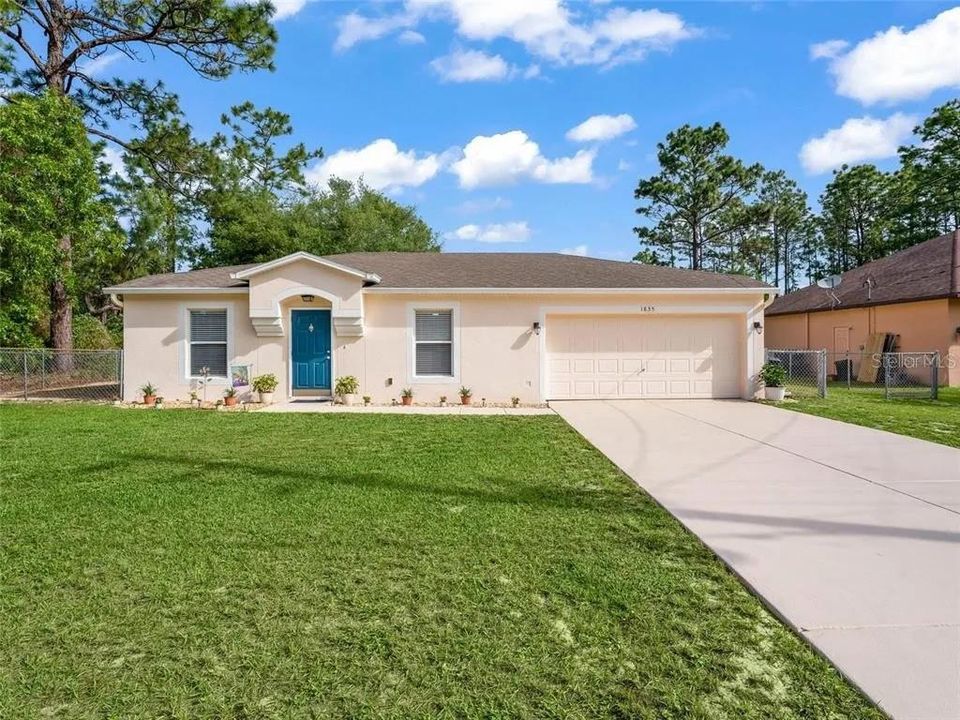 Activo con contrato: $239,999 (3 camas, 2 baños, 1404 Pies cuadrados)