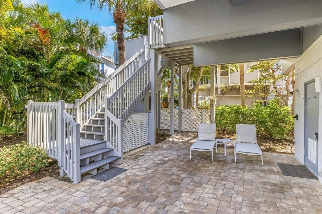 For Sale: $2,450,000 (3 beds, 3 baths, 1640 Square Feet)