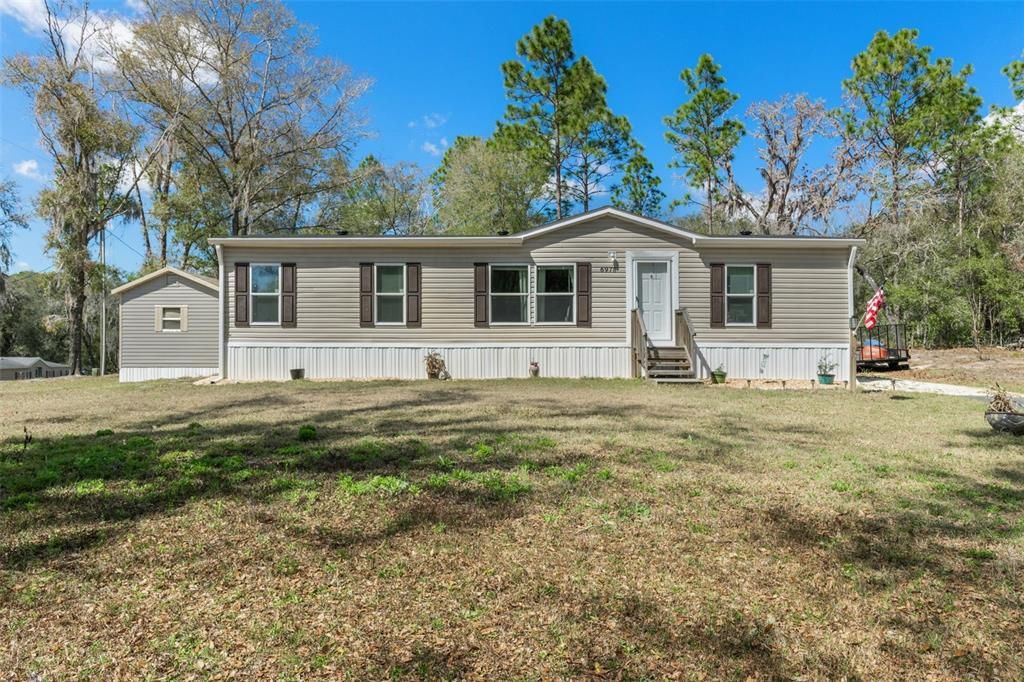 Под контрактом: $178,000 (3 спален, 2 ванн, 1352 Квадратных фут)