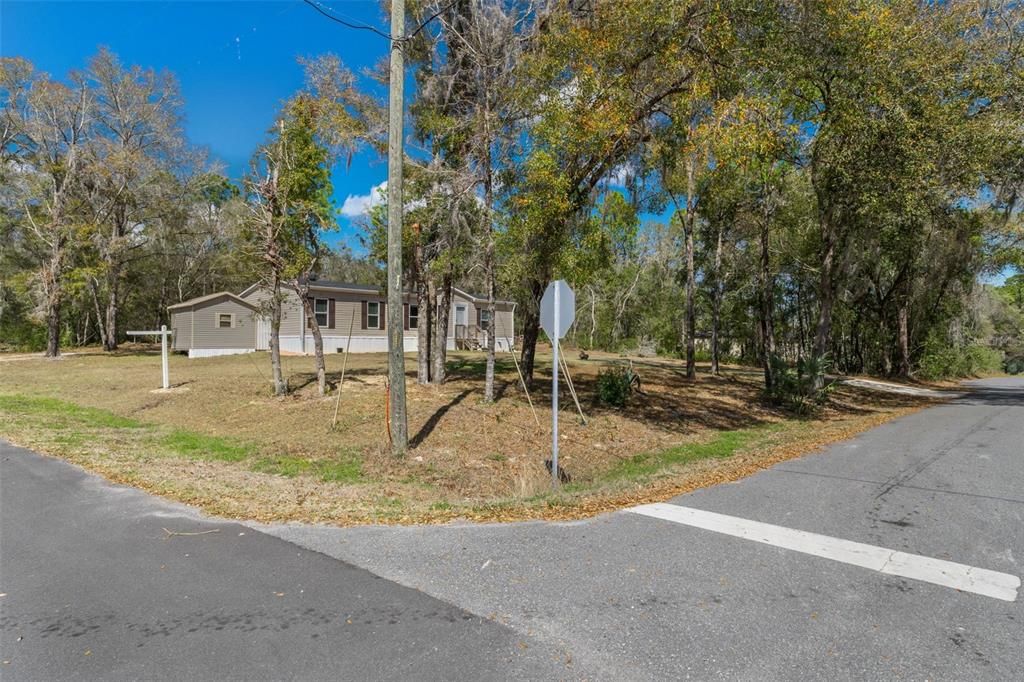 Под контрактом: $178,000 (3 спален, 2 ванн, 1352 Квадратных фут)