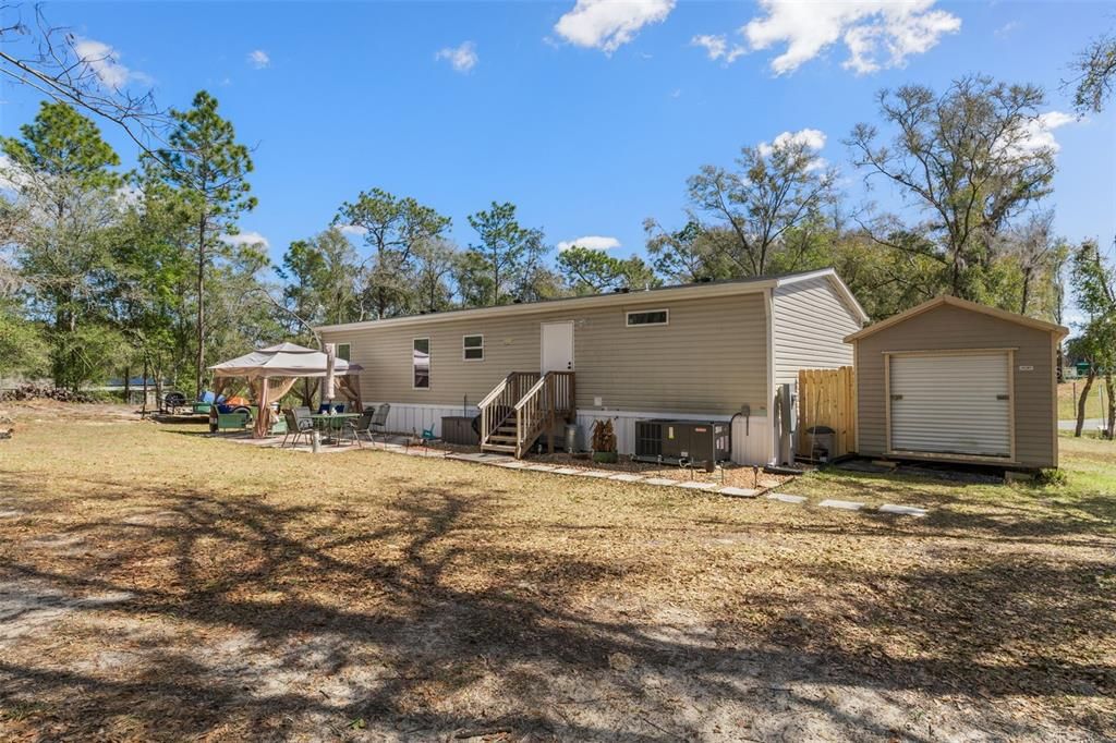 Под контрактом: $178,000 (3 спален, 2 ванн, 1352 Квадратных фут)