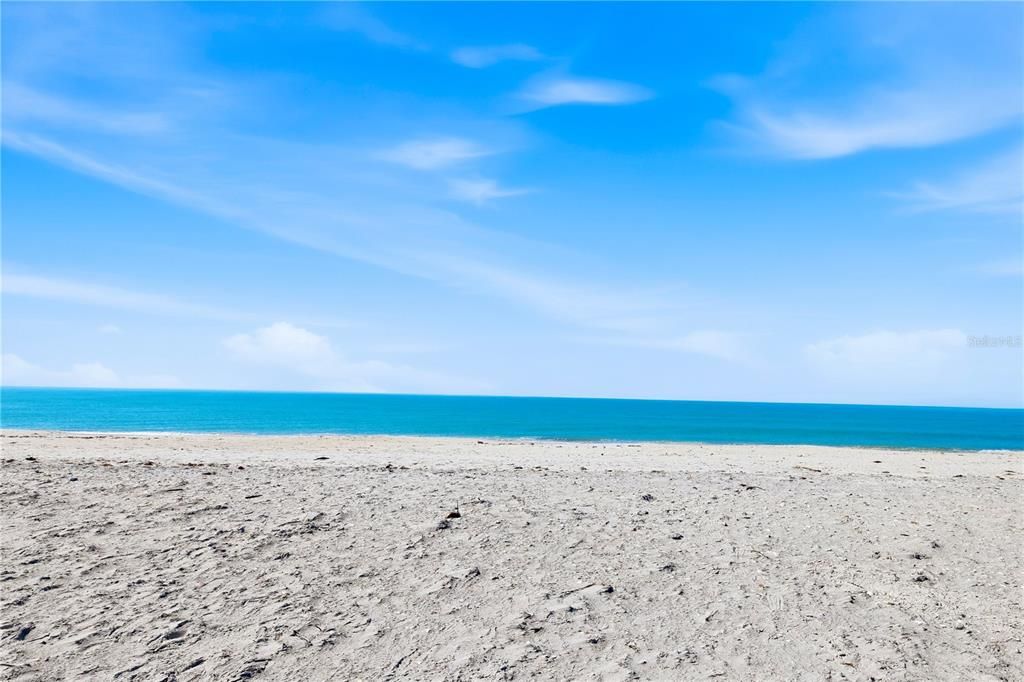 For Sale: $1,465,000 (0.94 acres)