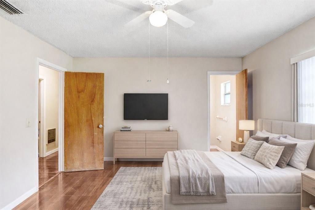 For Sale: $184,999 (3 beds, 1 baths, 984 Square Feet)
